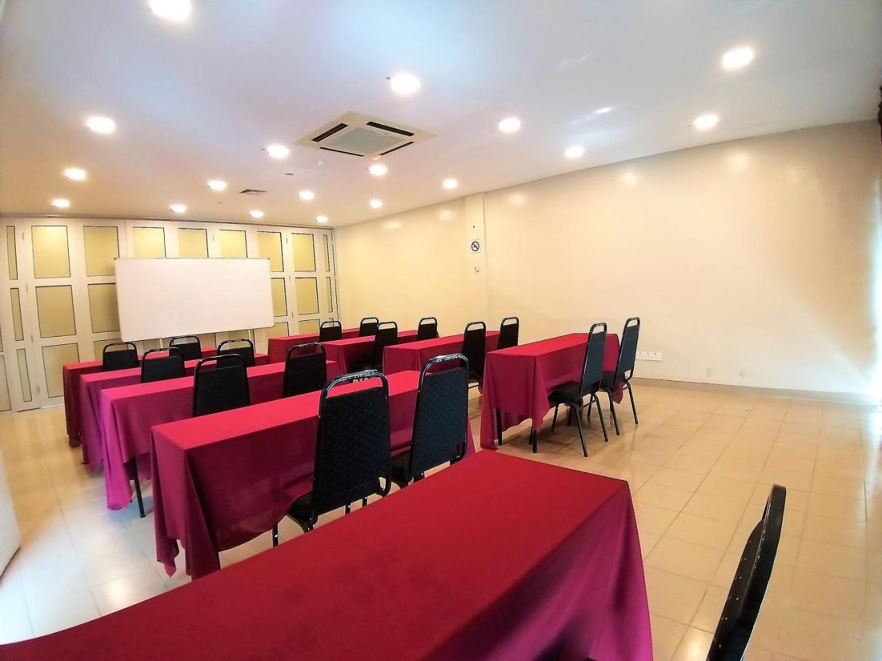 Hotel Jelai @ Raub, Pahang Buitenkant foto